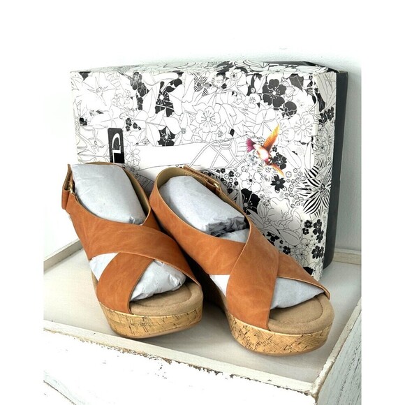 New CL By Laundry Dream Girl Women Size 9 Clay Nubuck Cork Wedge Sandal Slip On - Picture 2 of 10